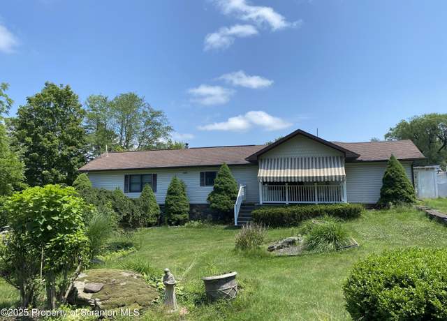 Property at 21 Sunrise Blvd, Jefferson Twp, PA 18436, 2 beds, 2.5 baths