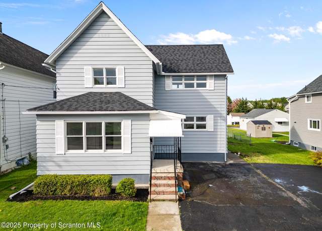 Property at 215 Oak St, Dickson City, PA 18519, 3 beds, 1 bath