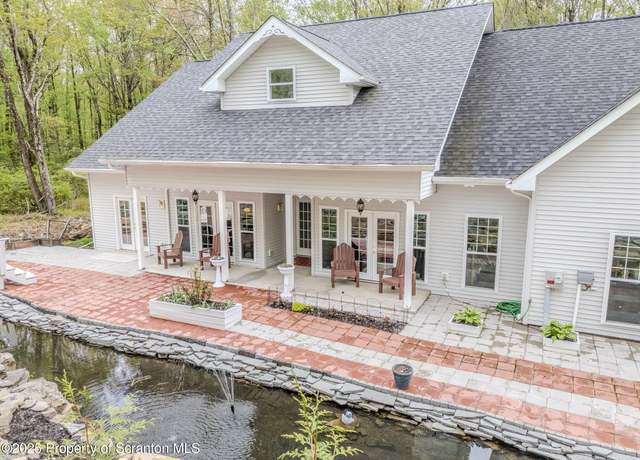 Property at 126 Blue Heron Way, Hawley, PA 18428, 4 beds, 3.5 baths
