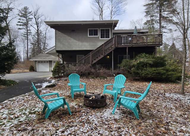 Property at 336 Sir Bradford Rd, Blakeslee, PA 18610, 4 beds, 3 baths