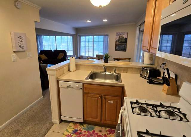 Property at 336 Sir Bradford Rd, Pocono Lake, PA 18347, 4 beds, 3 baths