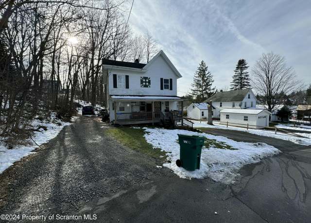 Property at 400 Jackson St, Montrose, PA 18801, 5 beds, 2 baths