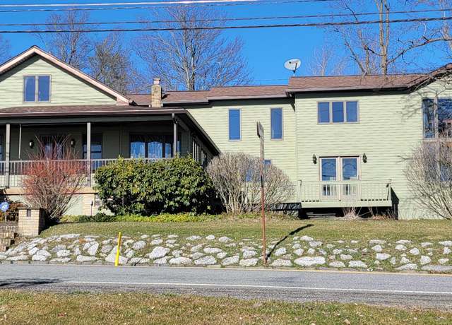 Property at 3171 State Route 247, Clifford Twp, PA 18407, 6 beds, 2.5 baths