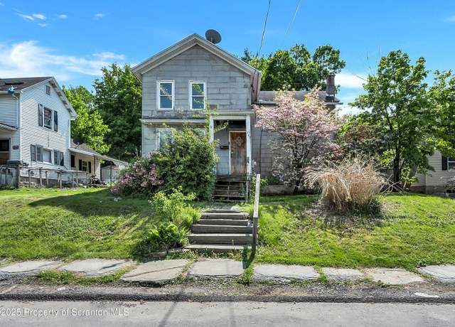 Property at 193 W Parker St, Scranton, PA 18508, 3 beds, 1 bath
