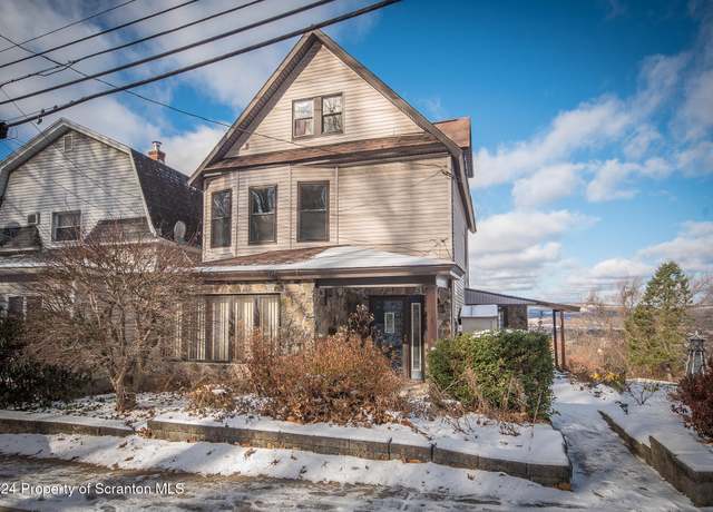 Property at 225 E Mountain Rd, Scranton, PA 18505, 4 beds, 1 bath