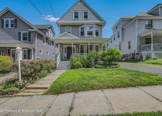 Property at 823 Woodlawn St, Scranton, PA 18509, 4 beds, 1.5 baths