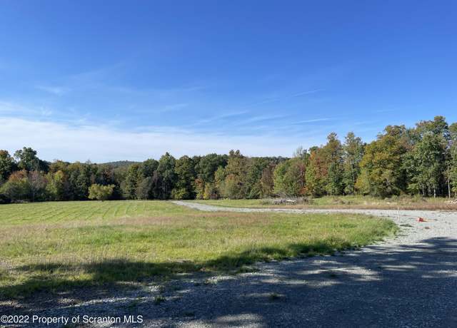 Property at 5 Wooded Ln, Clarks Summit, PA 18411