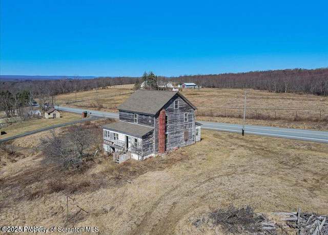 Property at 1642 Hamlin Hwy, Lake Ariel, PA 18436, 4 beds, 1 bath