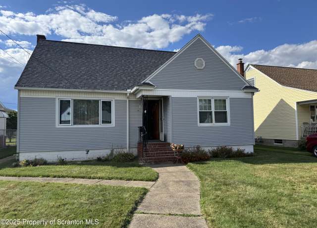 Property at 3258 Greenwood Ave, Scranton, PA 18505, 4 beds, 1 bath