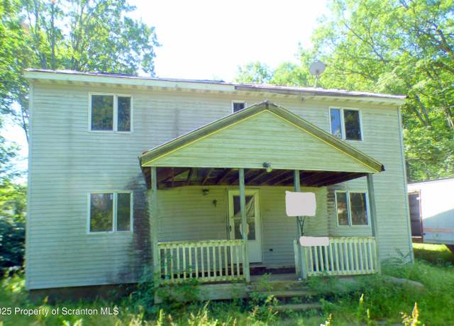 Property at 1284 Mount Cobb Rd, Jefferson Twp, PA 18436, 4 beds, 1 bath