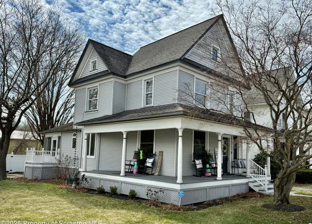 Property at 625 River St, Peckville, PA 18452, 3 beds, 1.5 baths