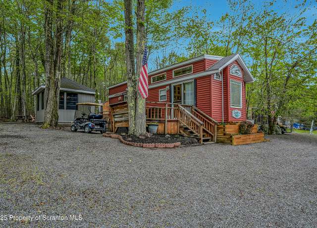 Property at 576 Warbler Dr, Covington Twp, PA 18424