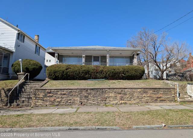 Property at 230 10th Ave, Scranton, PA 18504, 3 beds, 2 baths