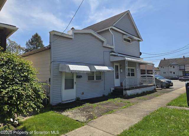 Property at 548 Boulevard Ave, Dickson City, PA 18519, 4 beds, 2.5 baths