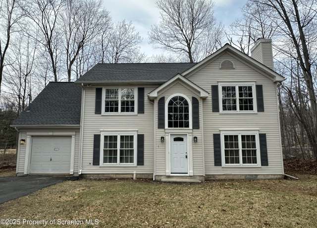Property at 148 White Pine Trl, East Stroudsburg, PA 18301, 3 beds, 1.5 baths