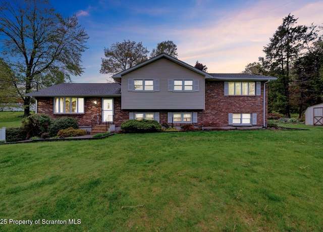 Property at 71 Pumphouse Rd, Jefferson Twp, PA 18436, 6 beds, 3.5 baths