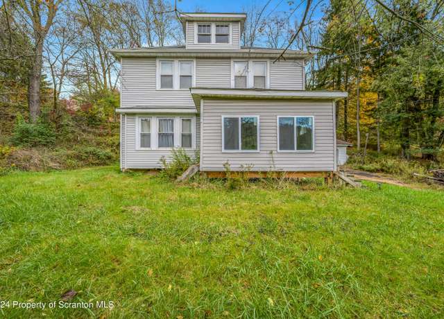 Property at 705 W Park St, Honesdale, PA 18431, 3 beds, 1.5 baths