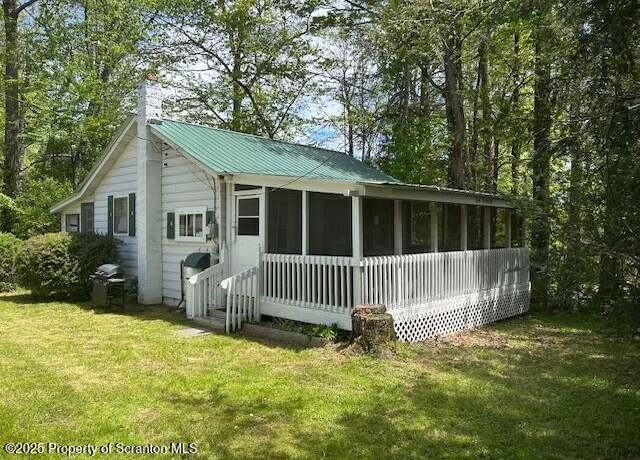 Property at 285 Branch Rd, Greentown, PA 18426, 2 beds, 1 bath