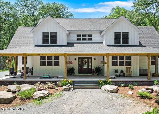 Property at 452 Summit Woods Rd, Roaring Brook Twp, PA 18444, 5 beds, 3.5 baths