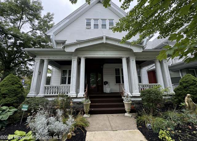 Property at 801 Taylor Ave, Scranton, PA 18510, 8 beds, 3.5 baths