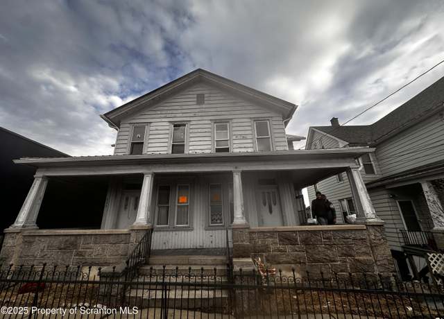Property at 335-337 S Main Ave, Scranton, PA 18504, 6 beds, 2 baths