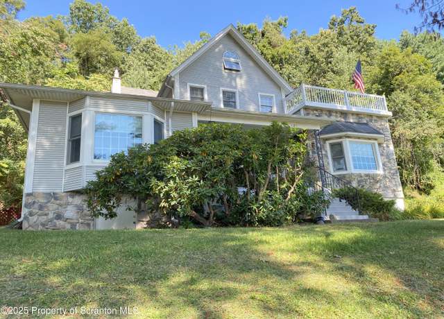 Property at 619 Griffin St, Dickson City, PA 18508, 3 beds, 1 bath