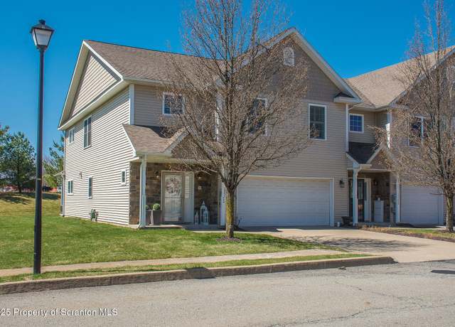 Property at 224 Shadow Wood Cir, Archbald, PA 18403, 3 beds, 2.5 baths