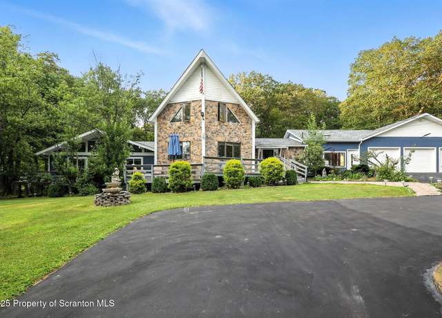 Property at 3 Wagon Rd, Jefferson Twp, PA 18436, 7 beds, 4 baths
