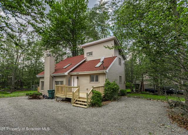 Property at 3084 Briarwood Dr, Tobyhanna, PA 18466, 3 beds, 2 baths