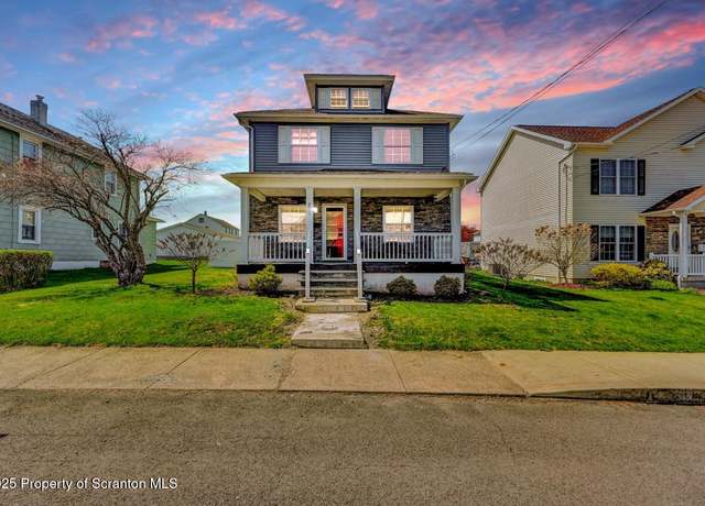 Property at 811 W Grove St, Taylor, PA 18517, 4 beds, 1 bath