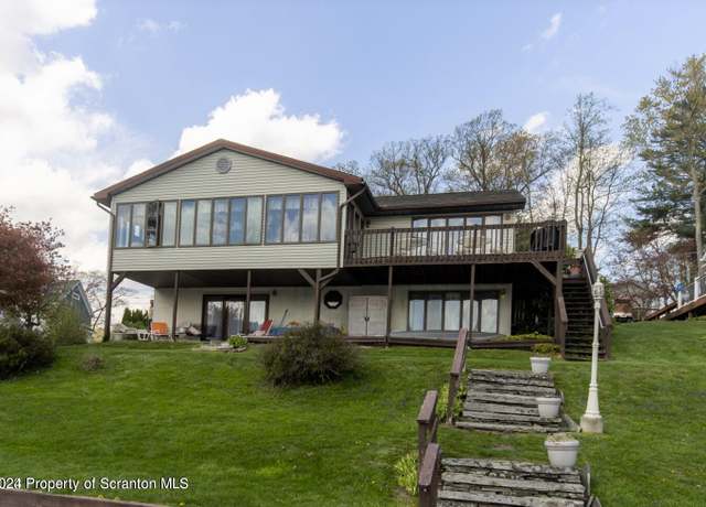 Property at 117 Halfway Ln, Lake Winola, PA 18625, 3 beds, 3 baths