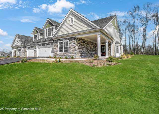 Property at 206 Oak Hill Cir, Clarks Summit, PA 18411, 3 beds, 2 baths