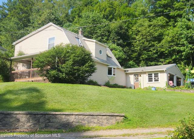 Property at 1750 Scott Rd, Blakely, PA 18447, 3 beds, 2 baths