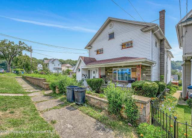 Property at 638 Pear St, Scranton, PA 18505, 7 beds, 3 baths
