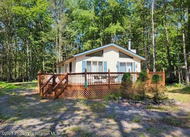 Property at 52 S Lehigh River Dr Unit K1447, Gouldsboro, PA 18424, 3 beds, 1 bath