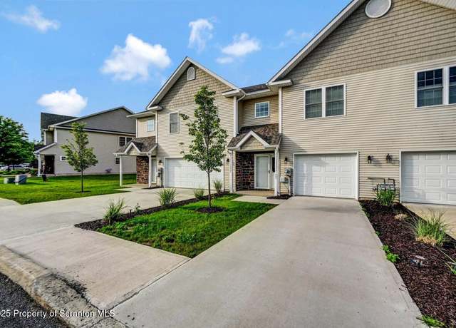 Property at 333 Shadow Wood Cir, Archbald, PA 18403, 3 beds, 2.5 baths