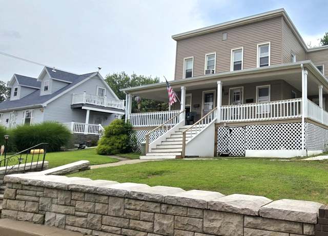 Property at 525 1/2 Pleasant Ave, Scranton, PA 18504, 3 beds, 1 bath