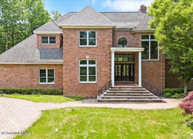 Property at 441 Hidden Lake Dr, East Stroudsburg, PA 18302, 5 beds, 5 baths