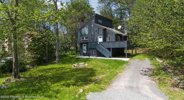 Photo of 3020 Briarwood Dr, Tobyhanna, PA 18466
