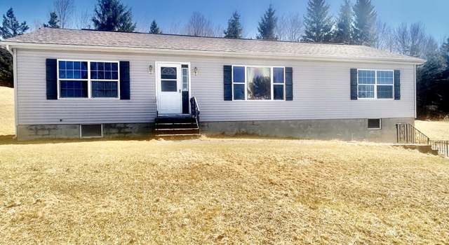 Photo of 122 Porter Dr, Clifford Twp, PA 18421