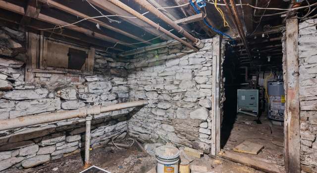 Photo of 121 Throop St, Scranton, PA 18508