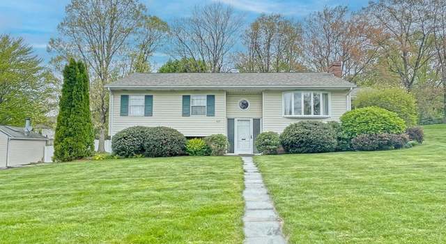 Photo of 823 Hilltop Dr, Clarks Summit, PA 18411