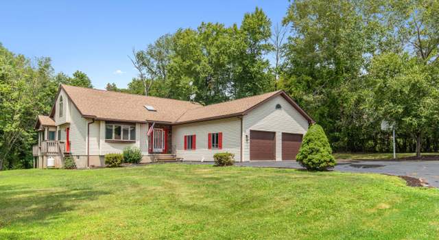 Photo of 136 Kimberly Cir, Clarks Summit, PA 18411