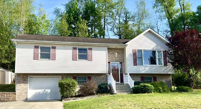 Photo of 106 Northpoint Dr, Olyphant, PA 18447