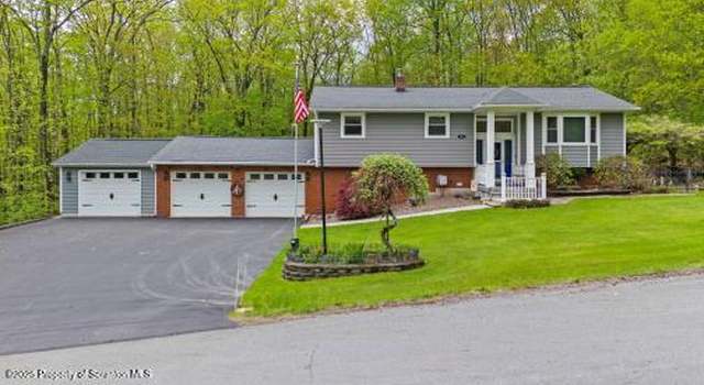 Photo of 210 Willow Dr, Jefferson Twp, PA 18436