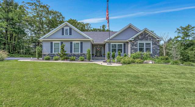 Photo of 10 White Oak Way, Jefferson Township, PA 18436