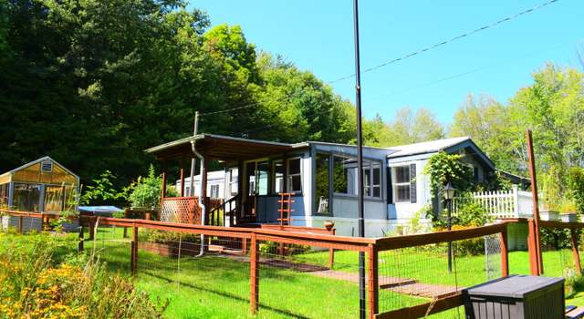 Photo of 334 & 328 N North Shore Dr, Brackney, PA 18812