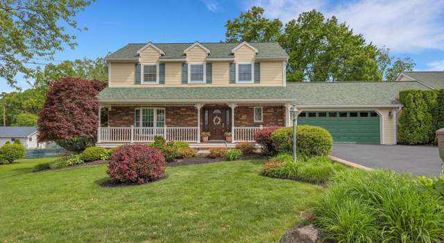 Photo of 1 Walnutwood Dr, Wilkes Barre, PA 18702
