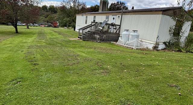 Photo of 3414 Deerfield Dr, Dalton, PA 18414