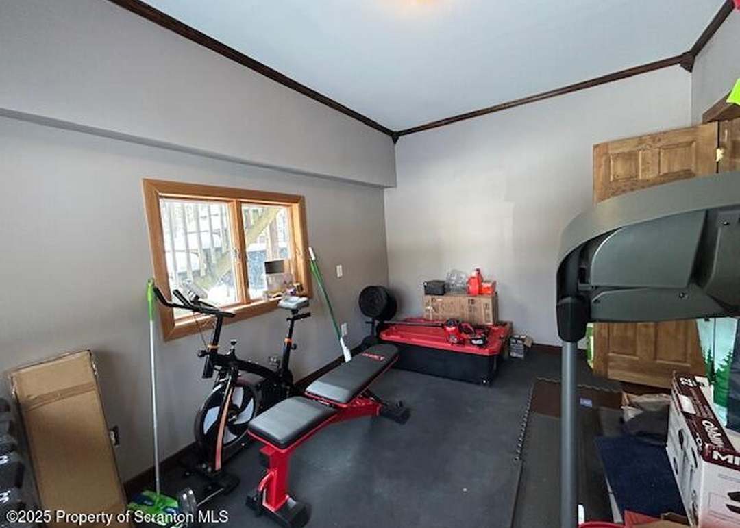 598 Winterdale Road Rd, Starlight, PA 18461